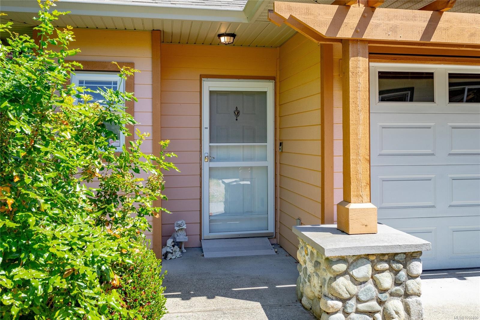 1963 Polo Park Crt, Central Saanich, BC
