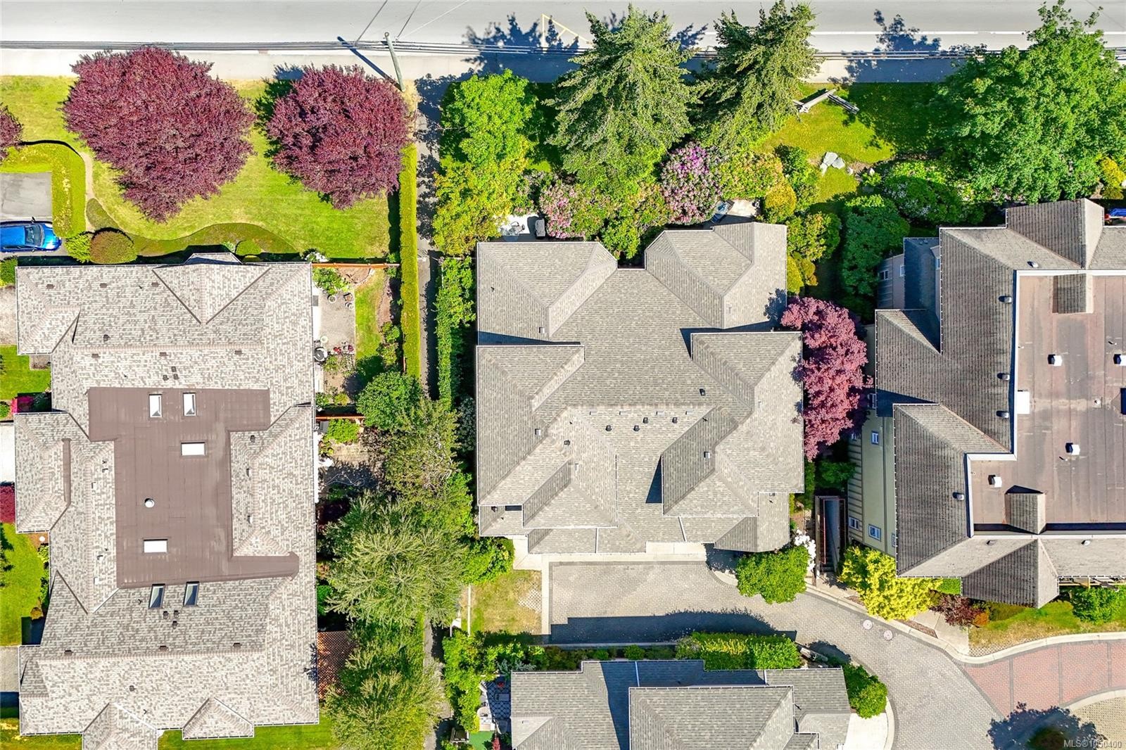 1963 Polo Park Crt, Central Saanich, BC