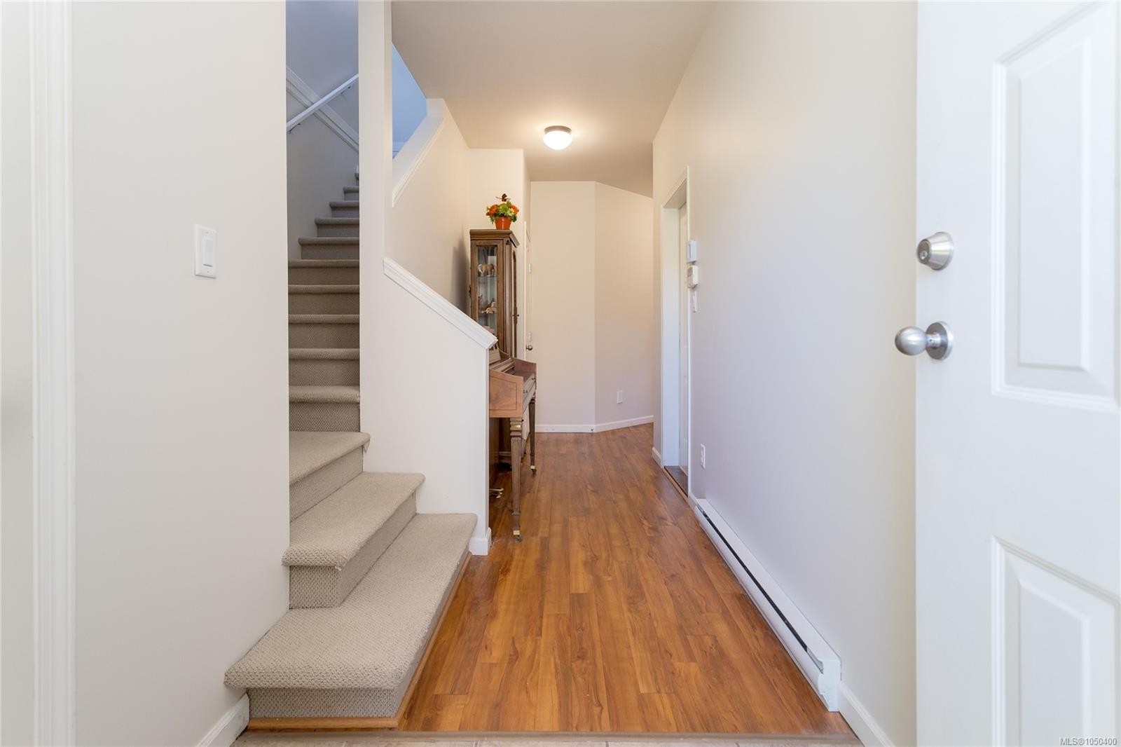 1963 Polo Park Crt, Central Saanich, BC