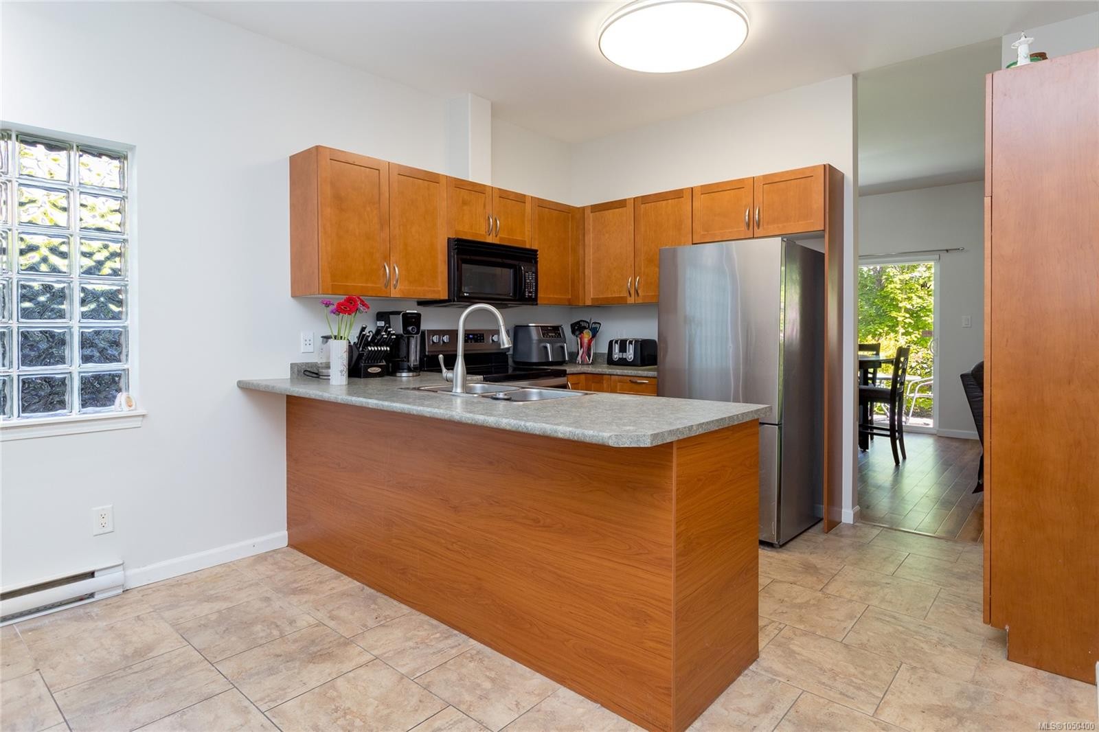 1963 Polo Park Crt, Central Saanich, BC