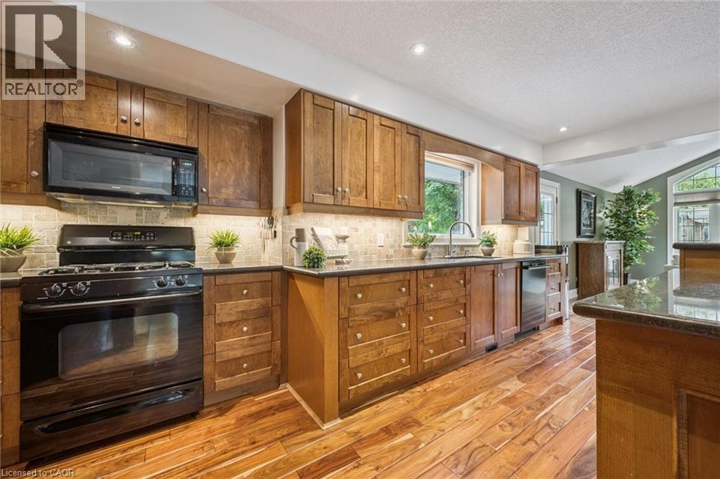 112 Margaret Avenue N, Waterloo, ON