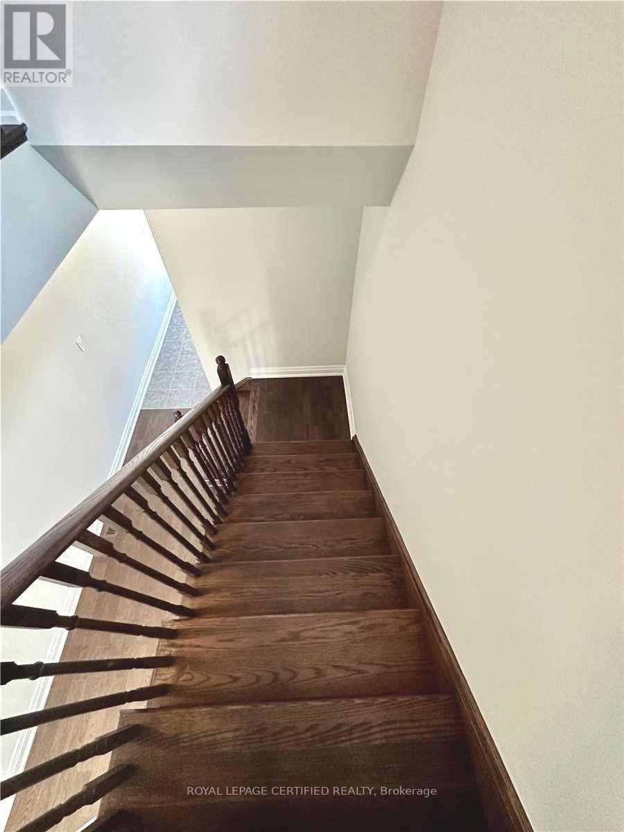 30 Periwinkle Road, Springwater, ON