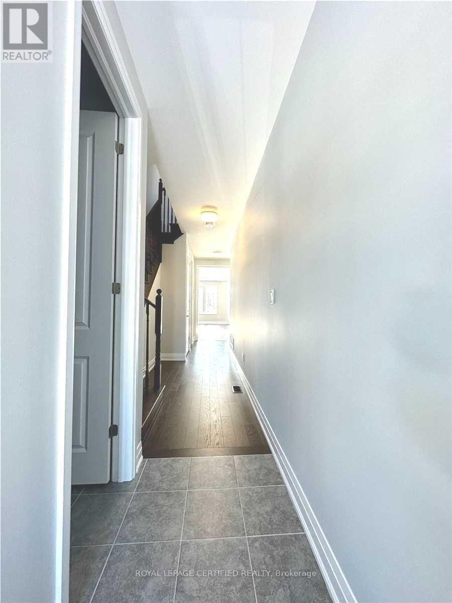 30 Periwinkle Road, Springwater, ON