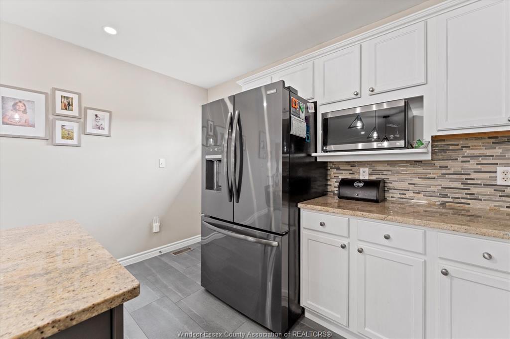 98 Hazel Crescent, Kingsville, ON