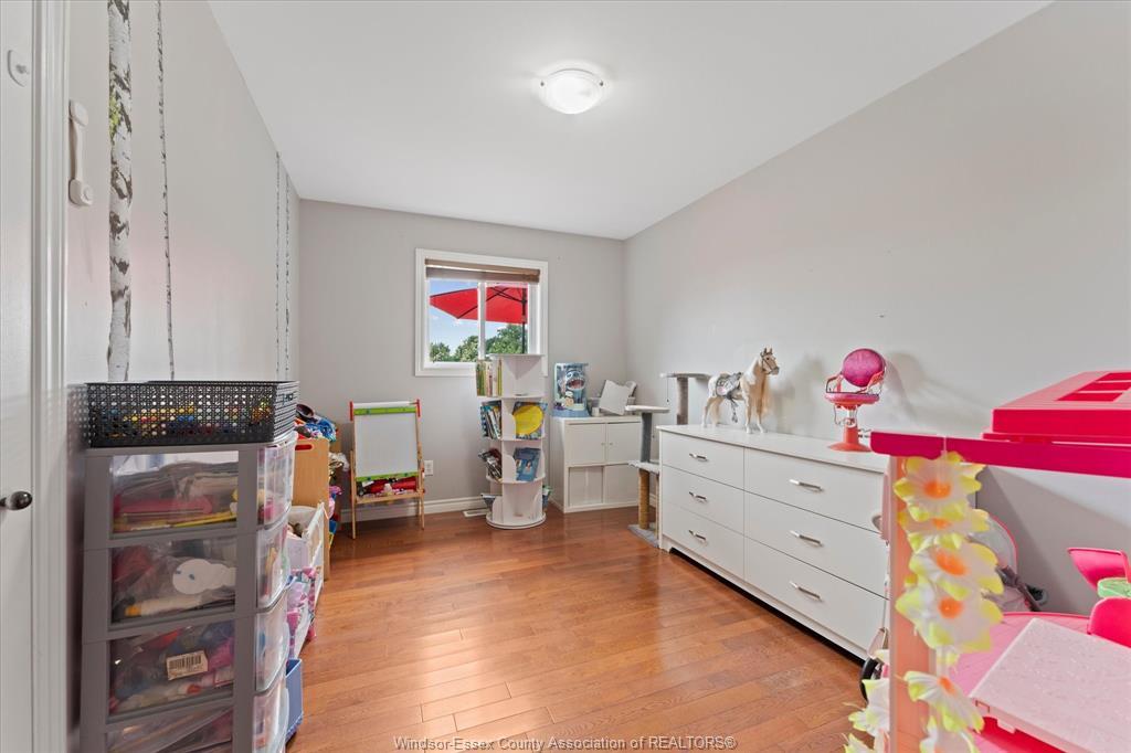 98 Hazel Crescent, Kingsville, ON