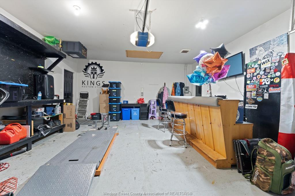 98 Hazel Crescent, Kingsville, ON
