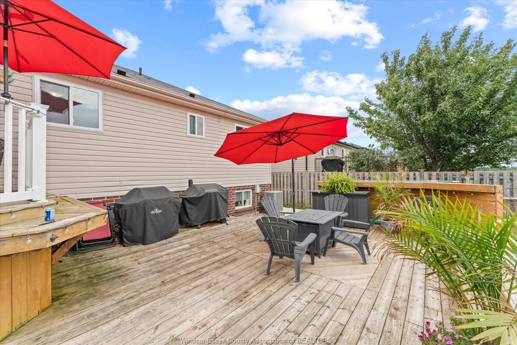 98 Hazel Crescent, Kingsville, ON