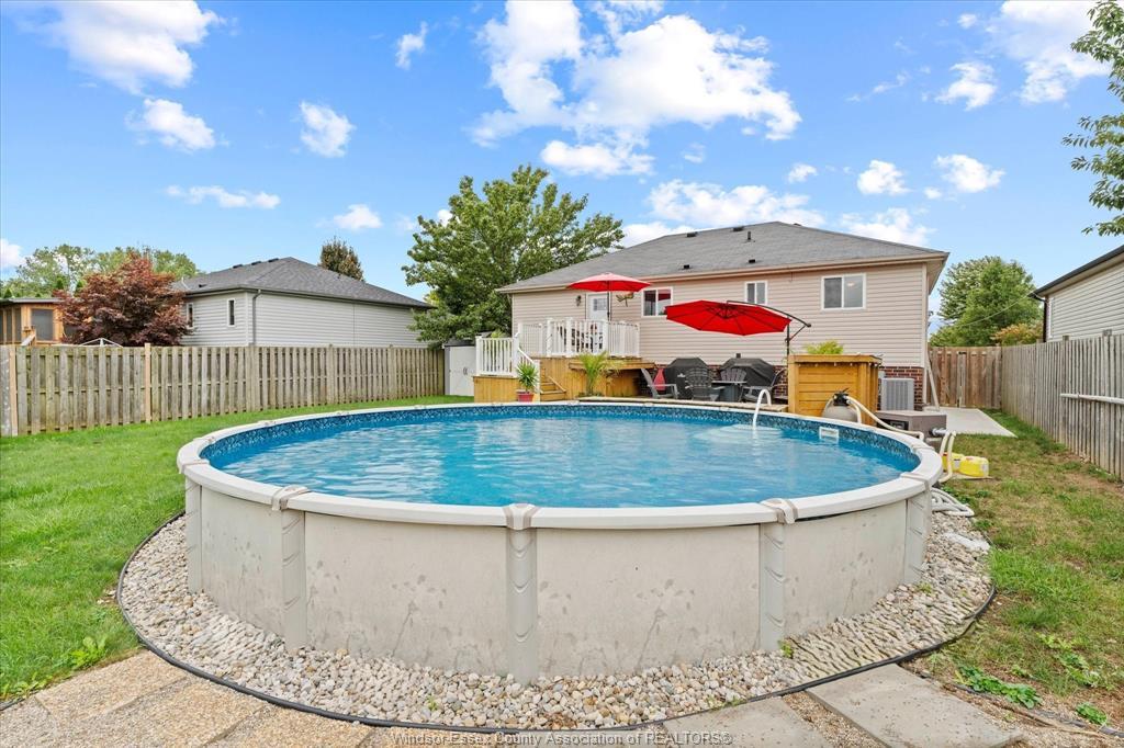 98 Hazel Crescent, Kingsville, ON