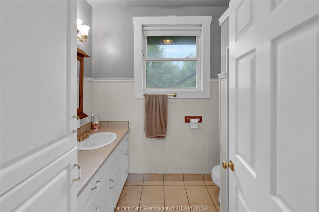 121 Cornhill Street, Chatham, ON