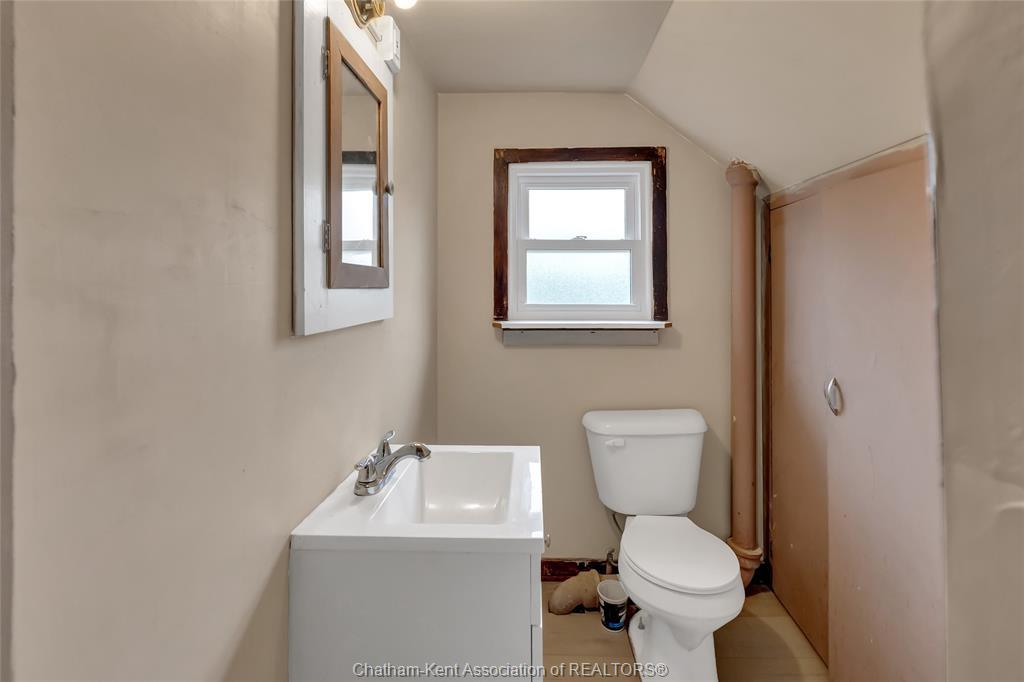 121 Cornhill Street, Chatham, ON