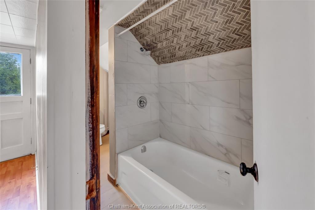 121 Cornhill Street, Chatham, ON