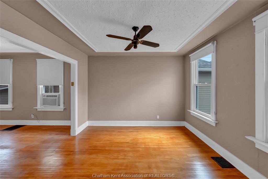 121 Cornhill Street, Chatham, ON
