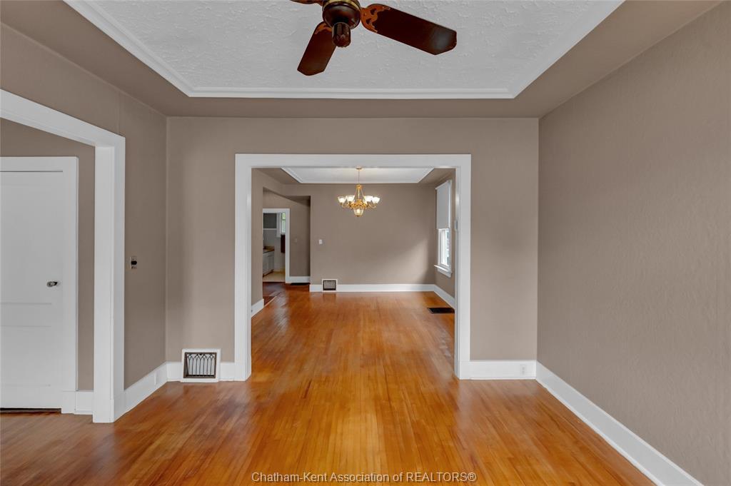 121 Cornhill Street, Chatham, ON