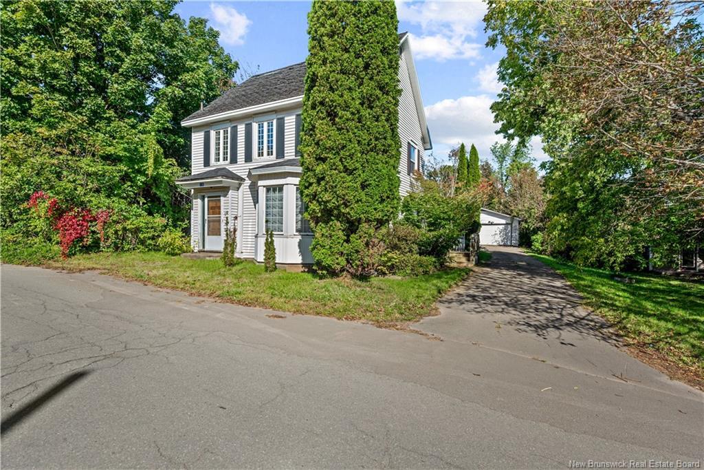 19 Academy St, Hillsborough, NB