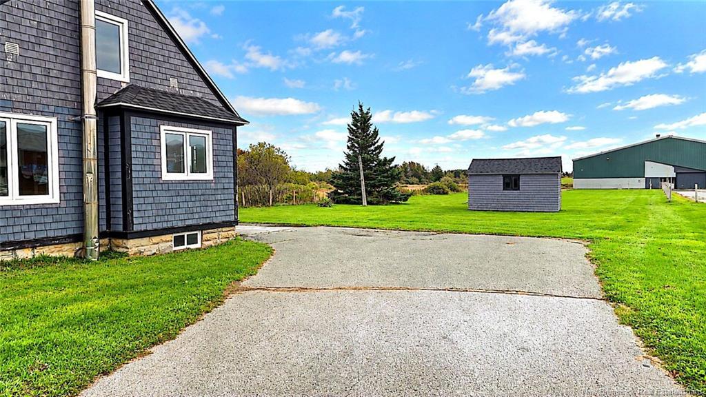 275 Rue Acadie, Grande-Anse, NB
