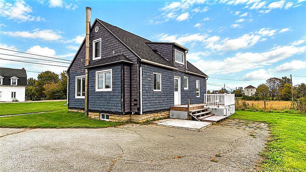 275 Rue Acadie, Grande-Anse, NB