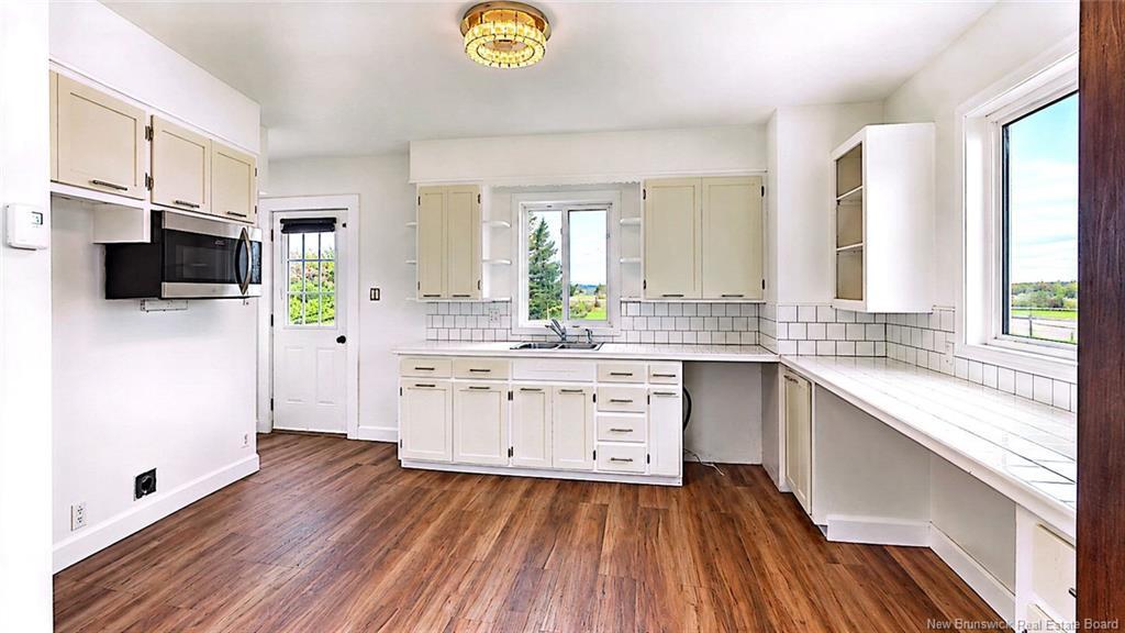 275 Rue Acadie, Grande-Anse, NB