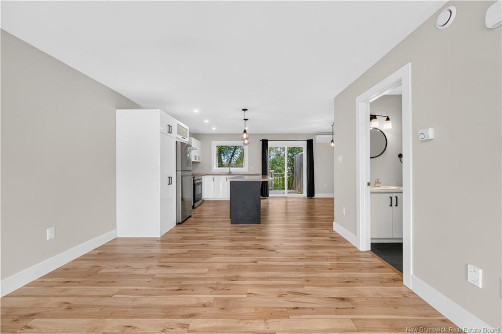 28 De La Colline St, Dieppe, NB