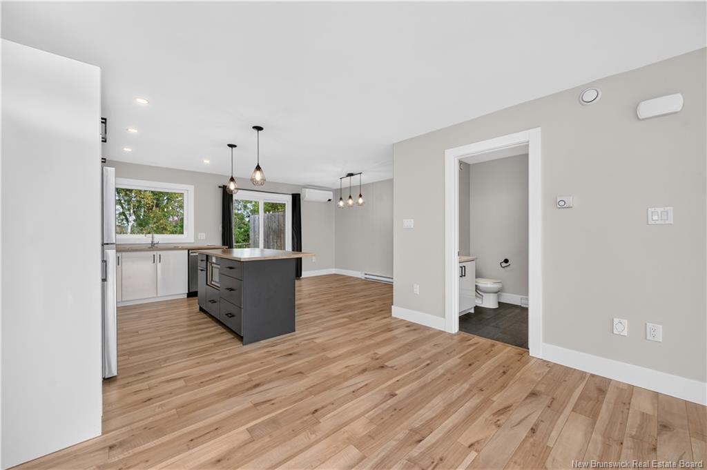 28 De La Colline St, Dieppe, NB