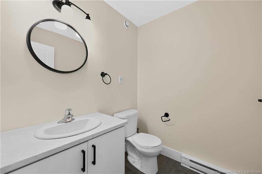 28 De La Colline St, Dieppe, NB