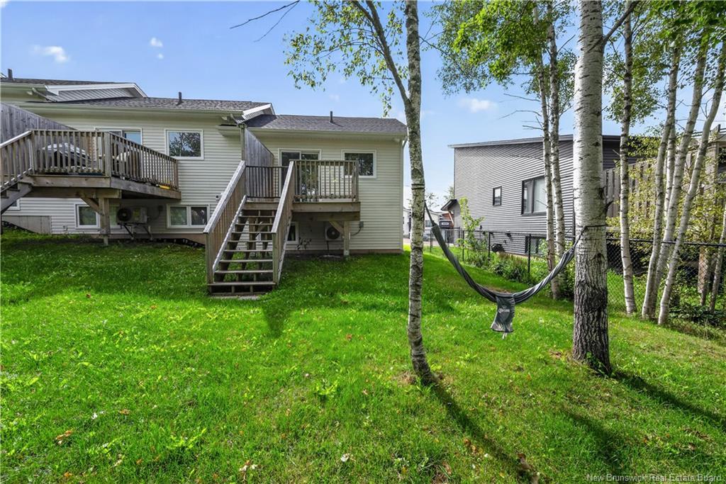 28 De La Colline St, Dieppe, NB
