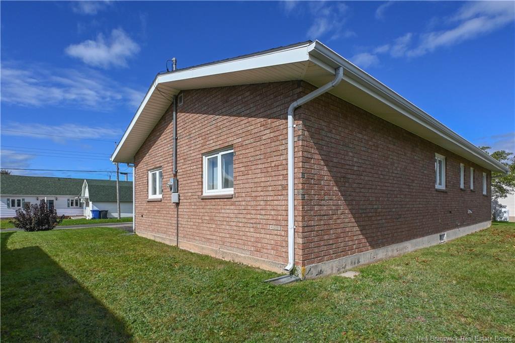 140 Des Saules St, Shippagan, NB
