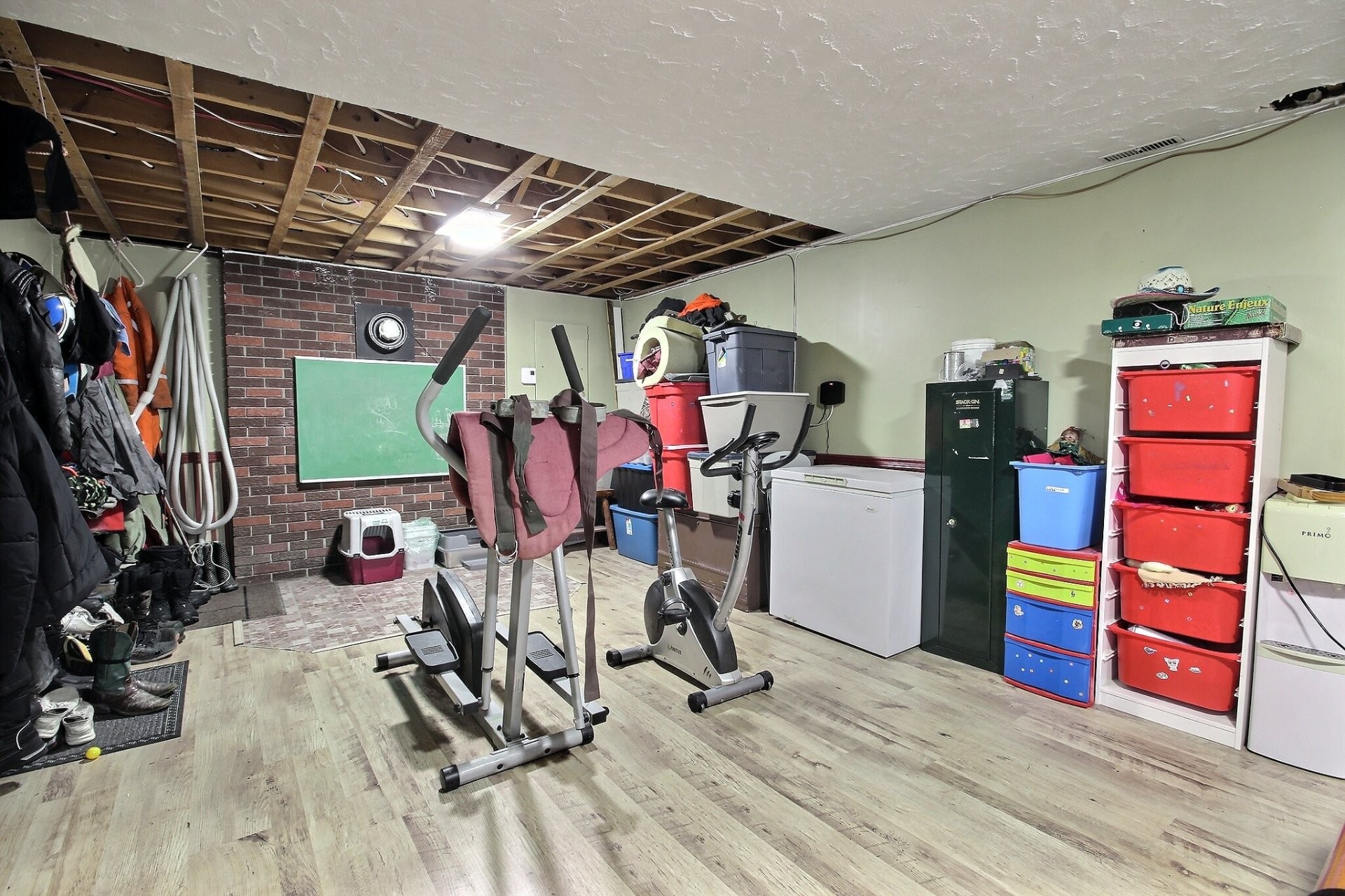 Family Room - 58 Av. Marcotte, Rouyn-Noranda, QC
