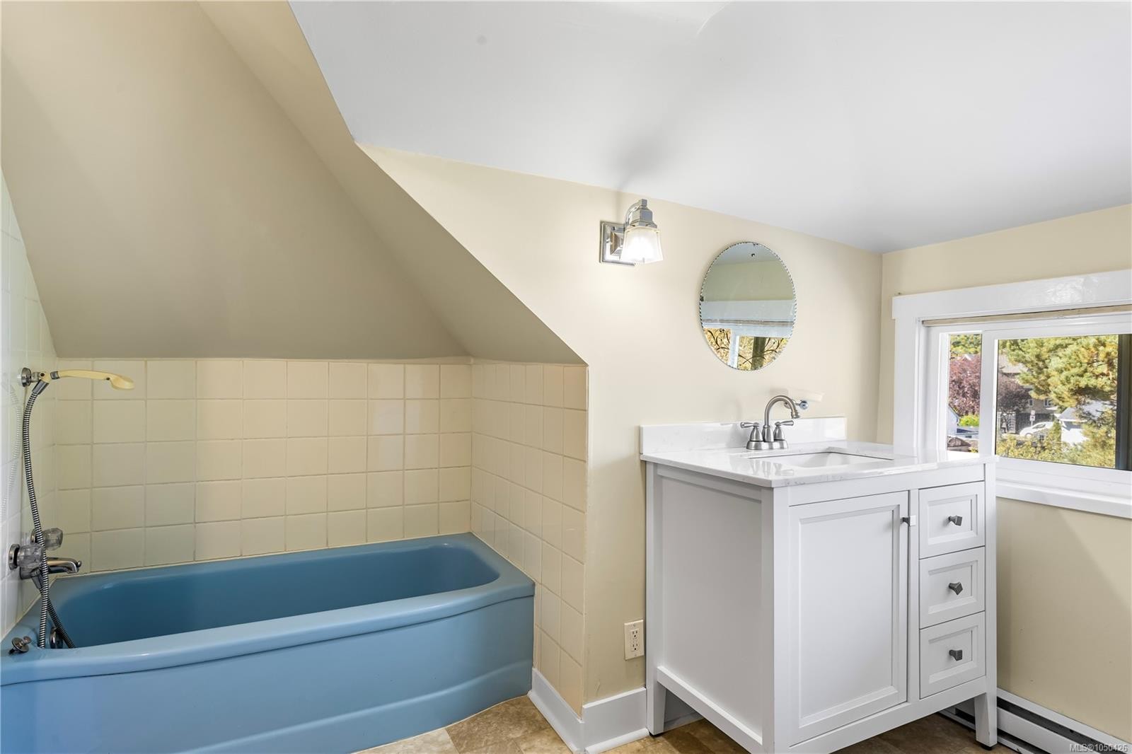 1360 Lang St, Victoria, BC