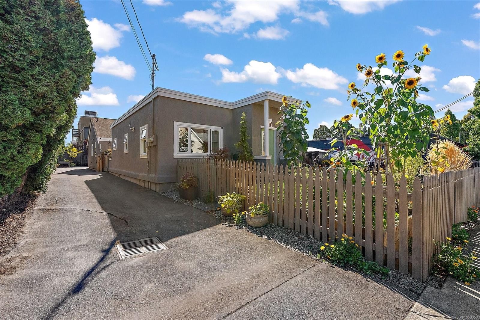 1111 Caledonia Ave, Victoria, BC