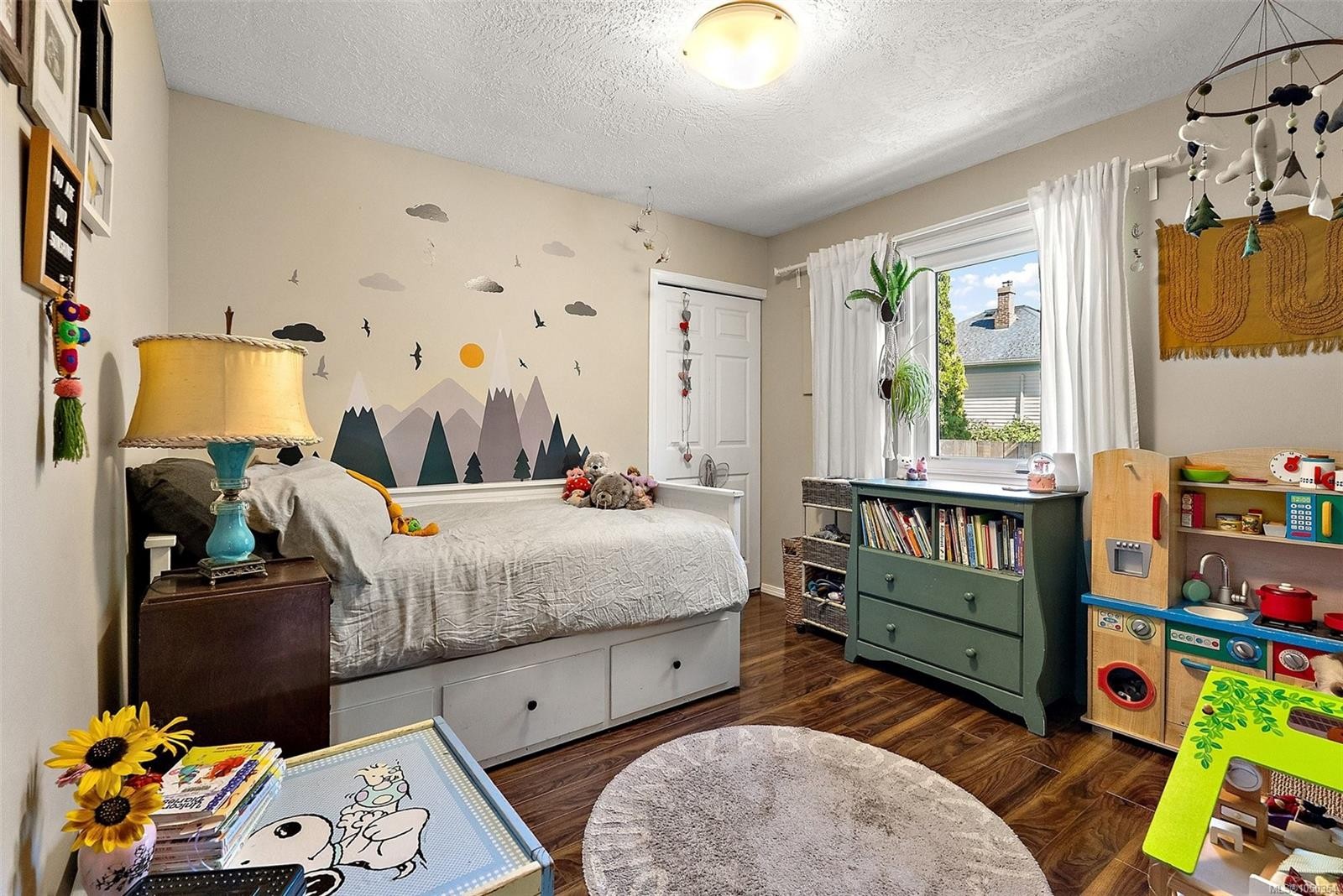 1109 Caledonia Ave, Victoria, BC