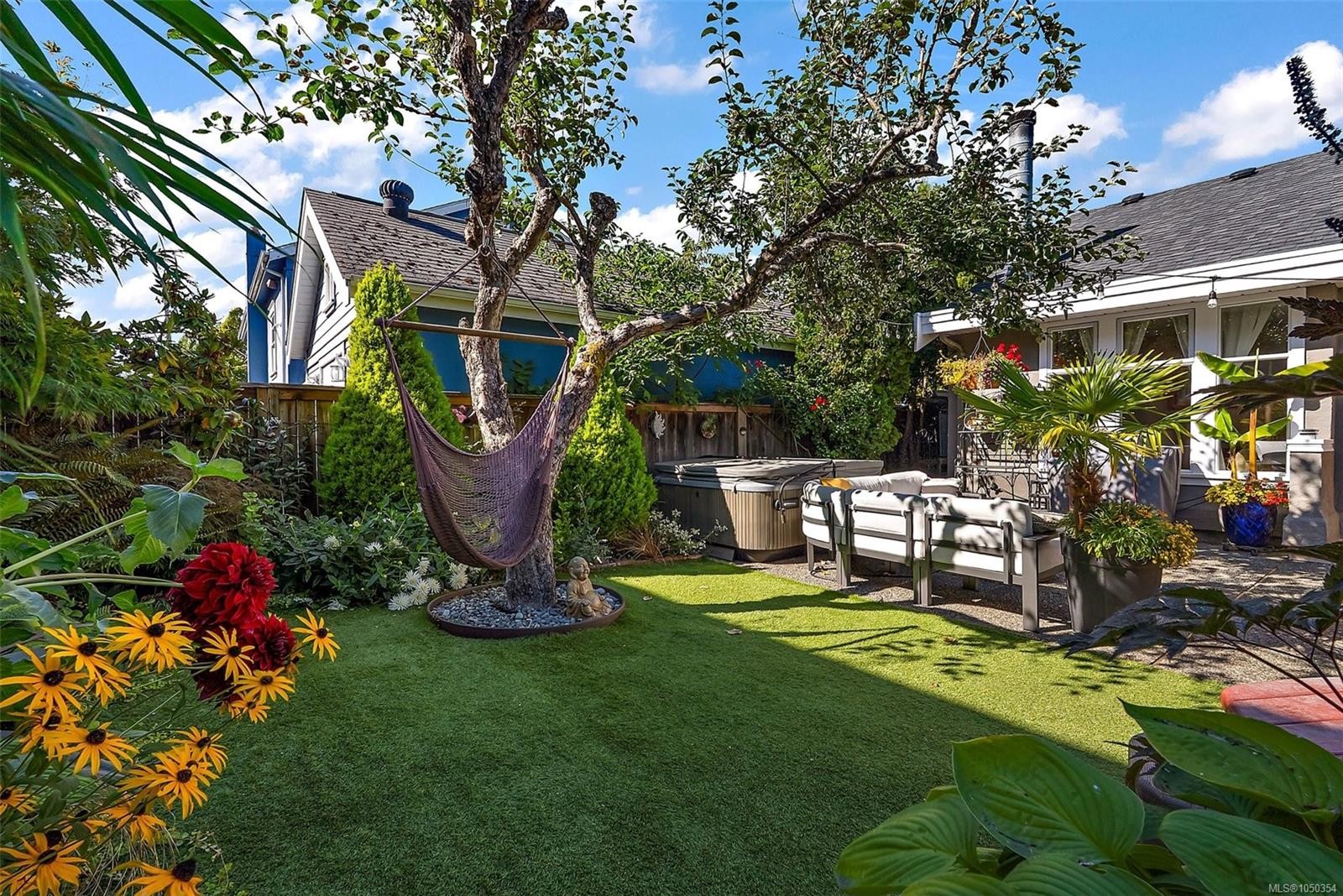 1109 Caledonia Ave, Victoria, BC