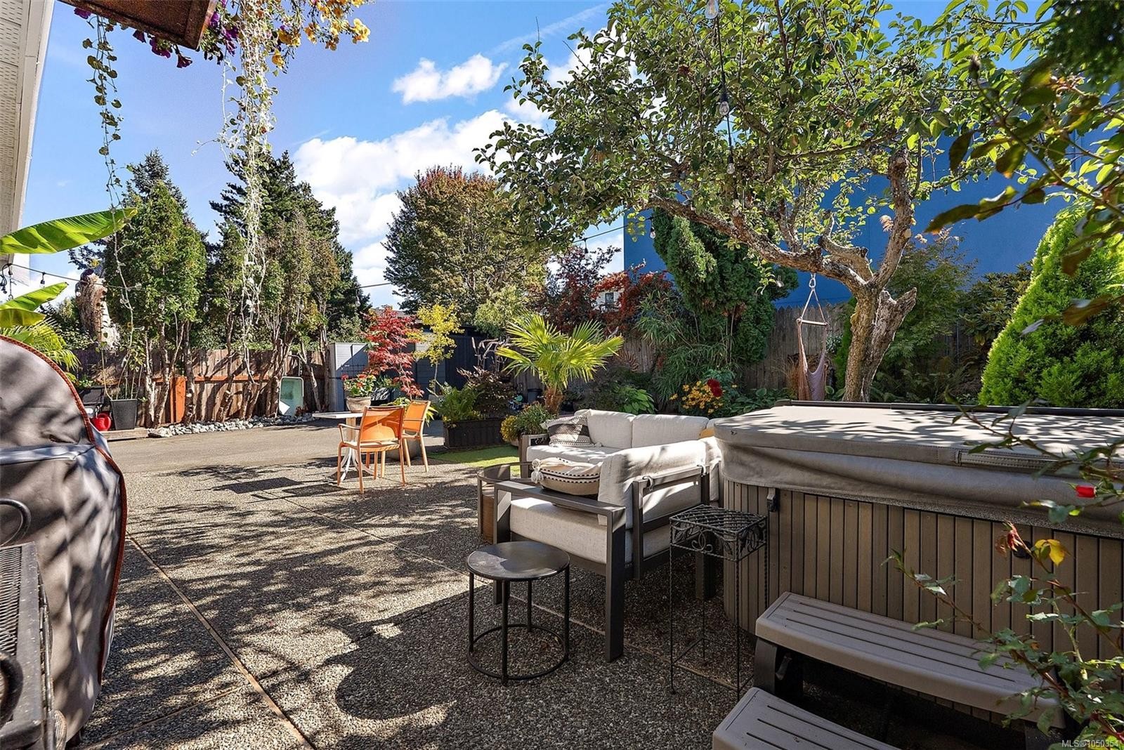 1109 Caledonia Ave, Victoria, BC