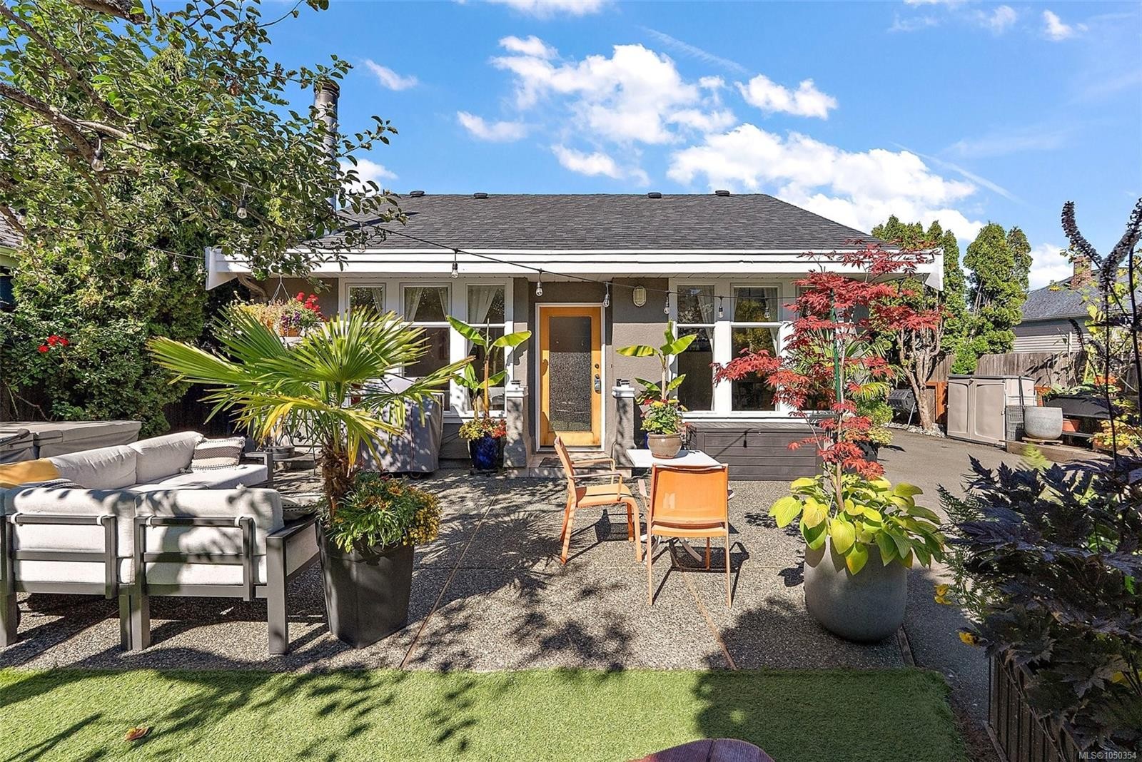1109 Caledonia Ave, Victoria, BC