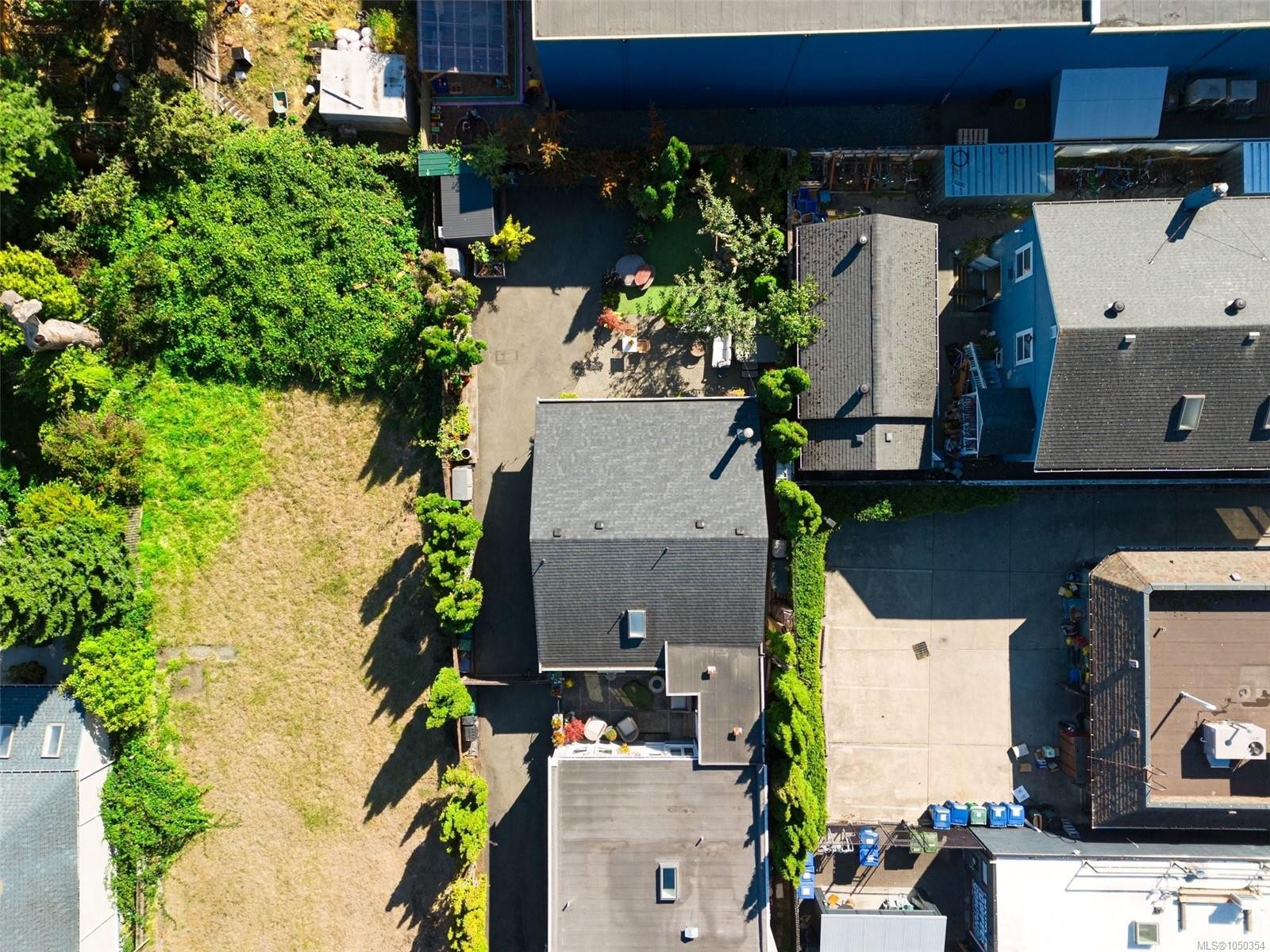 1109 Caledonia Ave, Victoria, BC