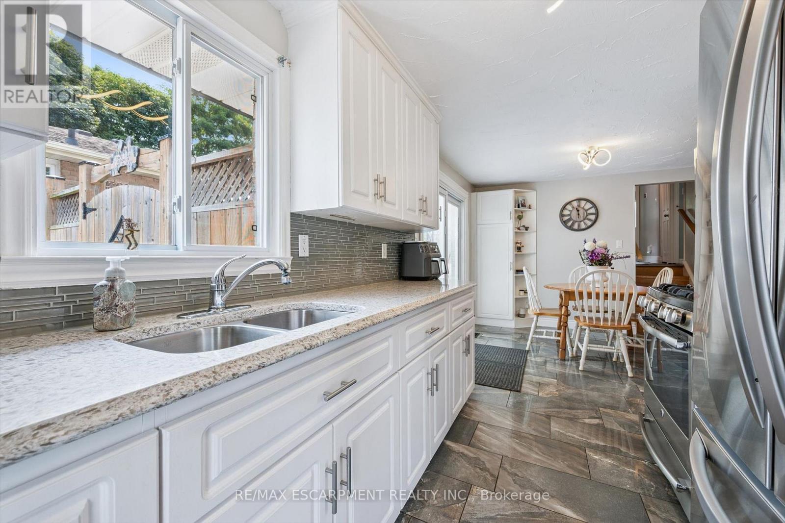 847 Doon Village Road, Kitchener, ON