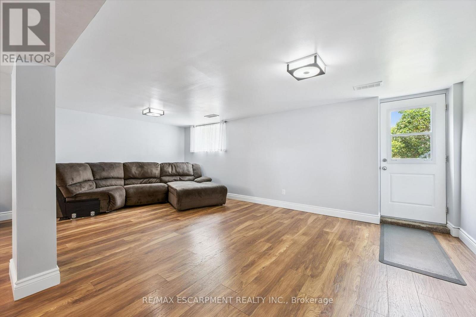 847 Doon Village Road, Kitchener, ON