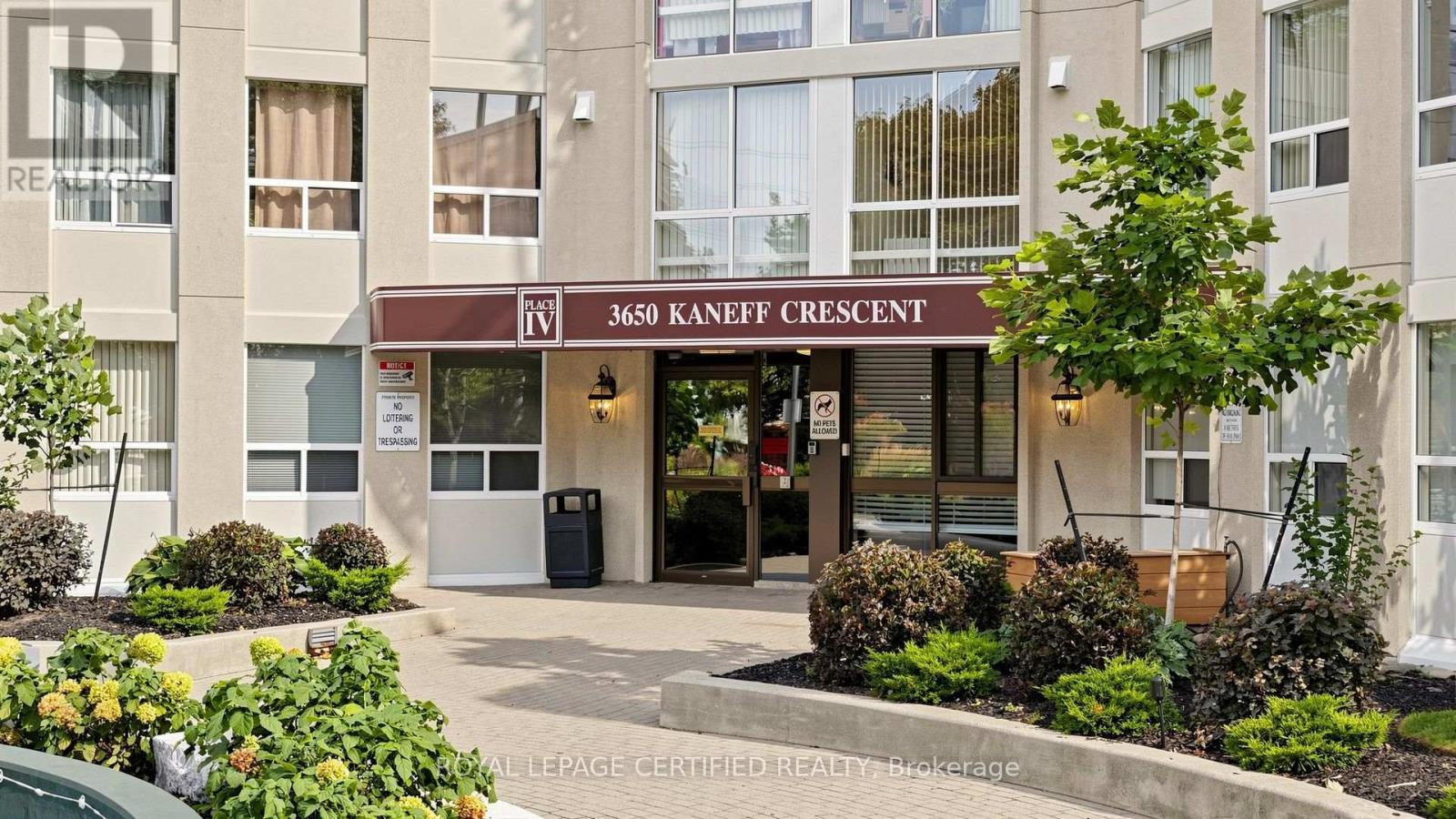 802 - 3650 Kaneff Crescent, Mississauga, ON