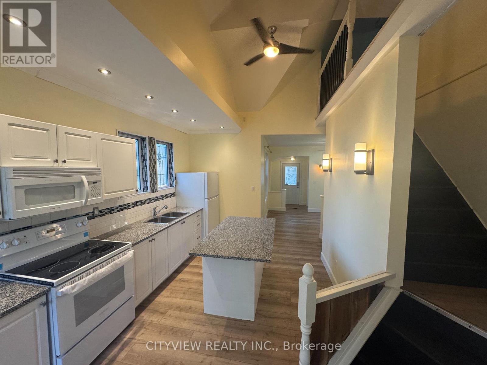 390 George Street, Sarnia, ON