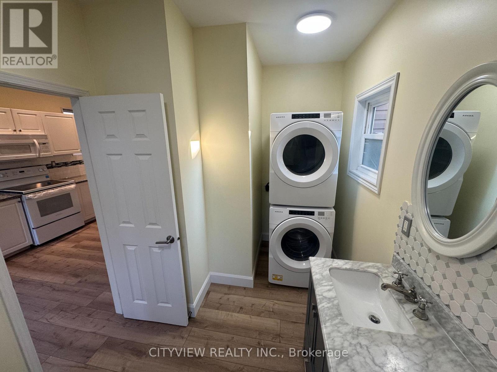 390 George Street, Sarnia, ON