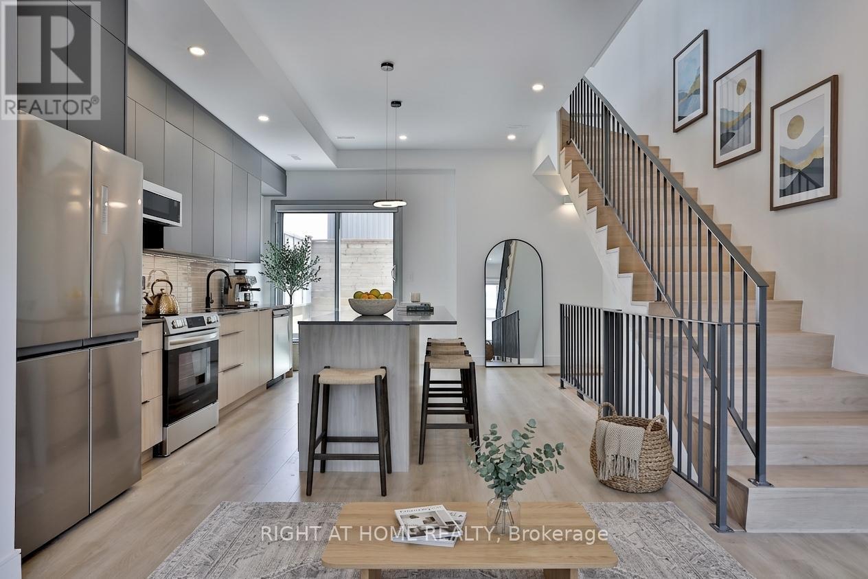 1169 Davenport Road, Toronto, ON