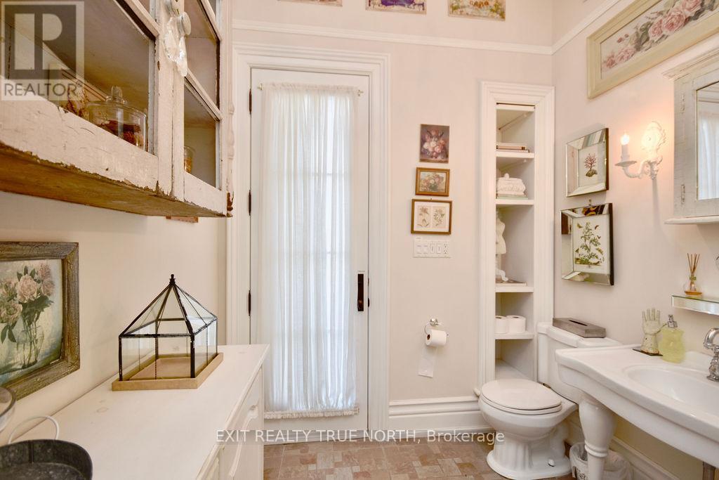3021 Sandy Bend, Springwater, ON