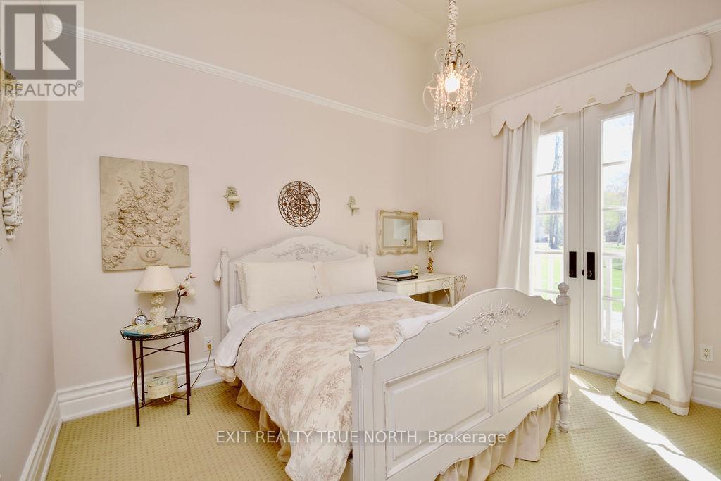 3021 Sandy Bend, Springwater, ON