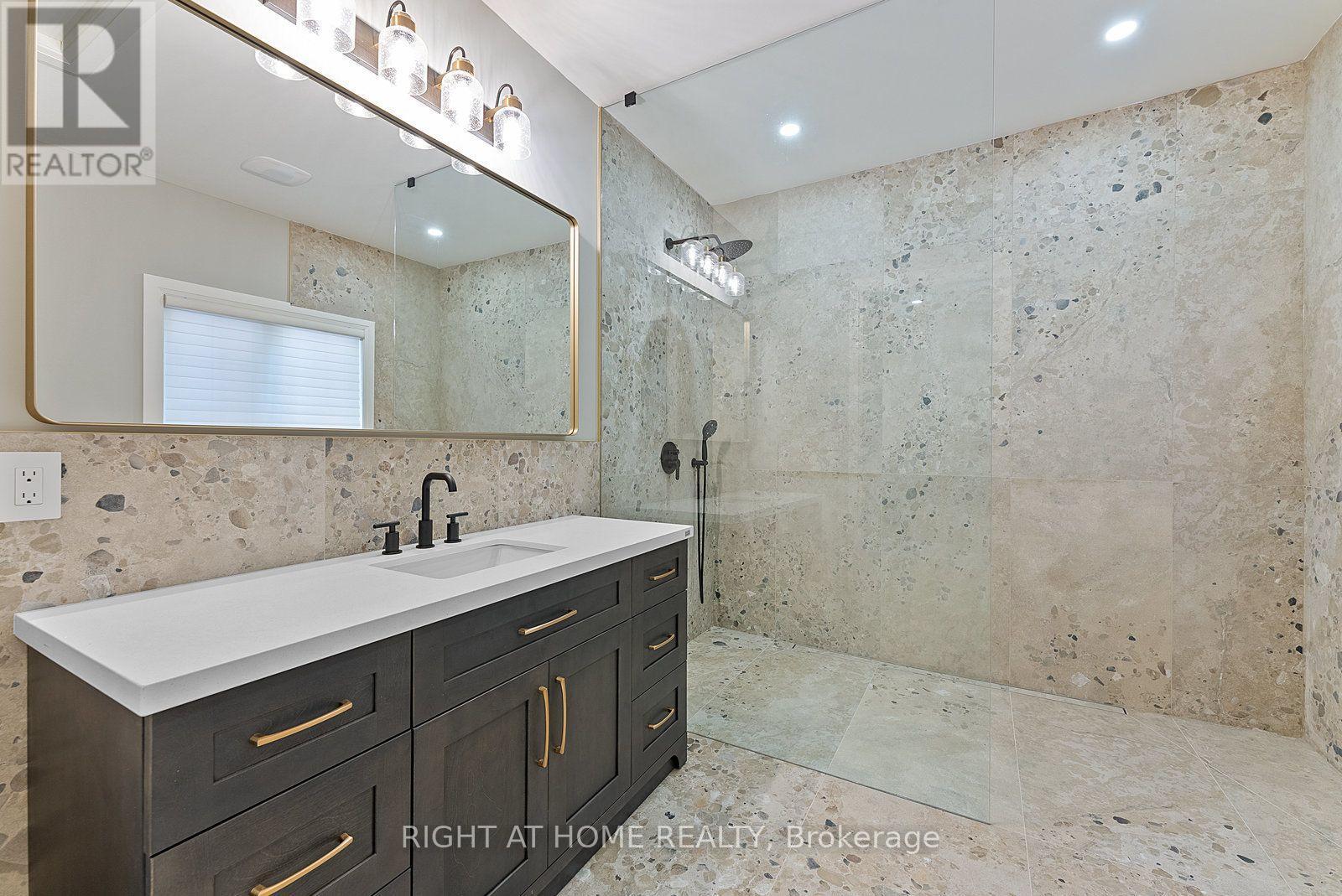 10 Riverwood Terrace, Caledon, ON