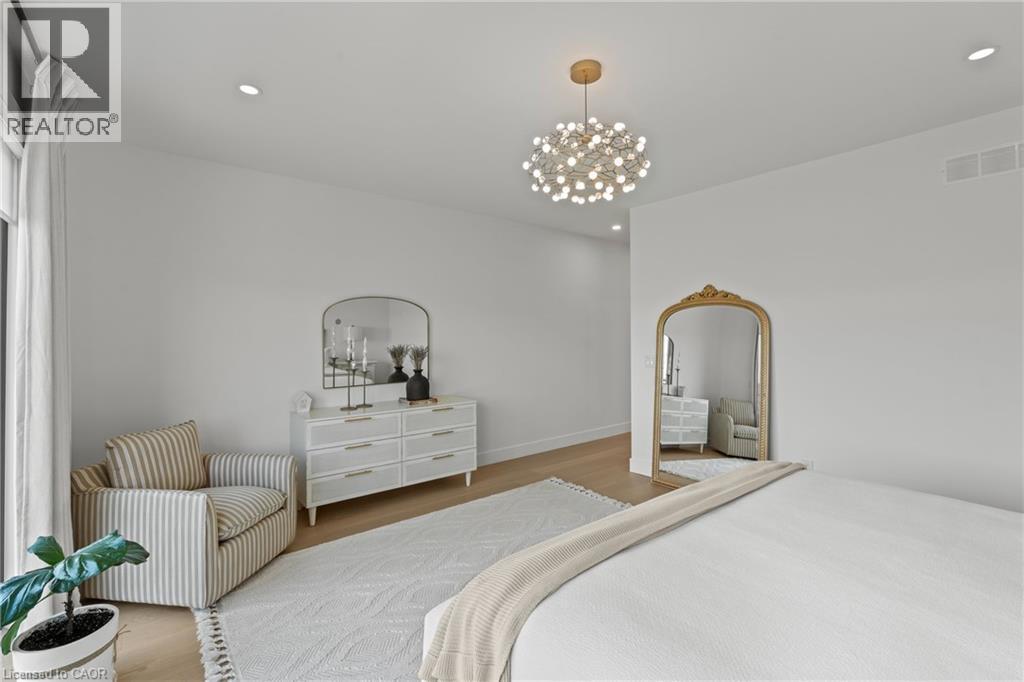 55 Swan Avenue, Fonthill, ON
