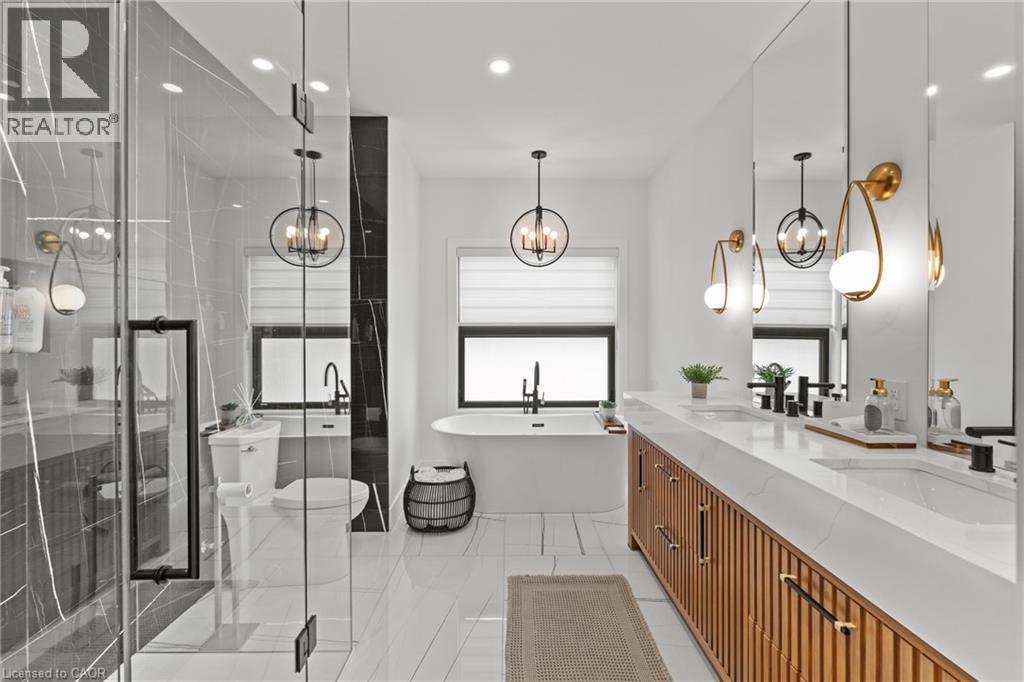 55 Swan Avenue, Fonthill, ON