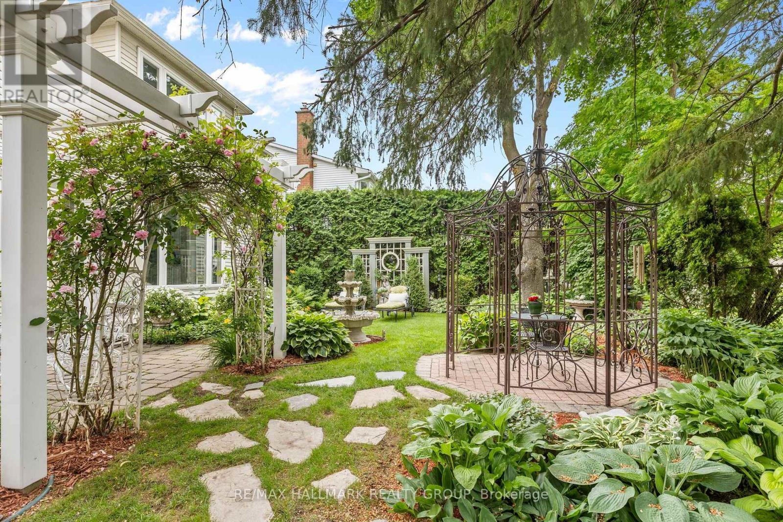 1348 Turner Crescent, Ottawa, ON