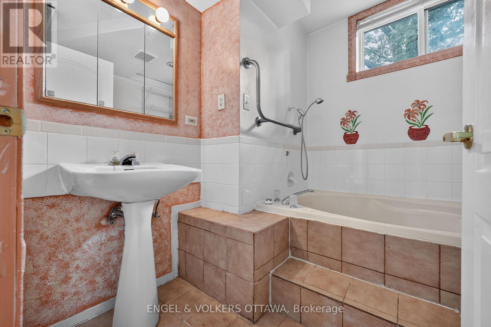 2642 Marble Crescent, Ottawa, ON