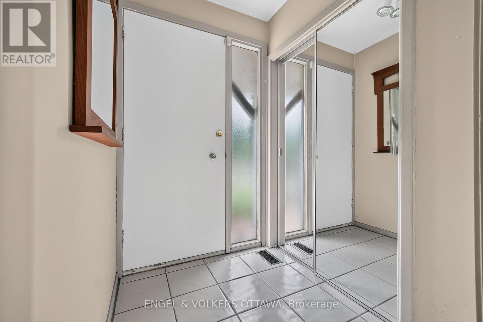 2642 Marble Crescent, Ottawa, ON