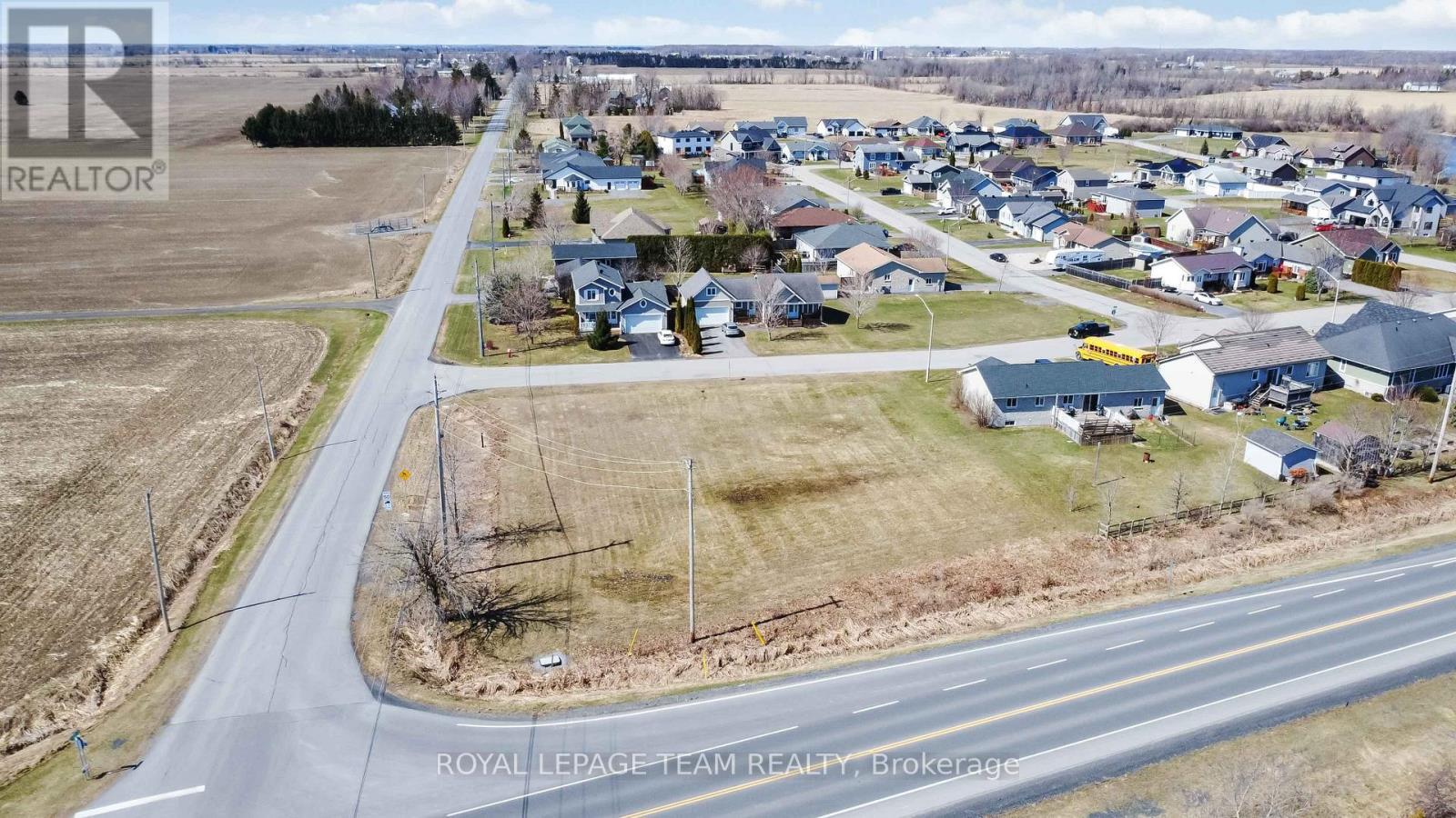 1 Lori Lane, North Dundas, ON