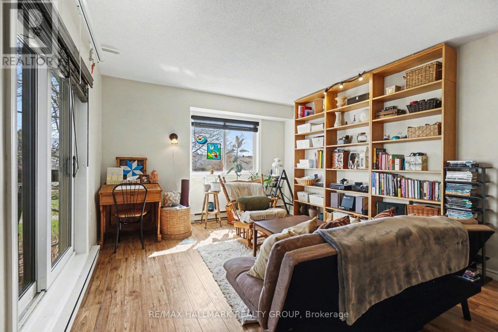 203 - 266 Lorry Greenberg Drive, Ottawa, ON